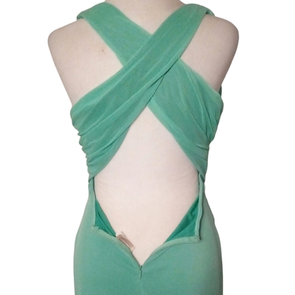 Coqueta International Seafoam Green Draped Shoulder Beaded Waist Gown Medium - Picture 6 of 7